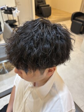 リアン(ReAN) 波巻きツイストパーマ