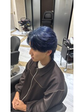 エイト ホワイト 札幌駅前店(EIGHT white) ブルーカラー！
