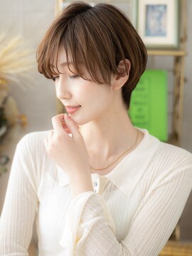カバーヘア ブリス 大宮西口(COVER HAIR bliss) 斜めバング丸みショート小顔レイヤーショートc8大宮20代30代40代