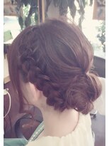 ビューティーサロンワタナベ 本店&nbsp;編み込みアップ