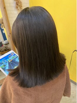 ヴィッカ ヘアーアンドメイク(vikka. hair and make)の写真/パサつきやうねり・クセが気になる方必見★オイルストレートで毛先まで潤うなめらかなストレートヘアに♪