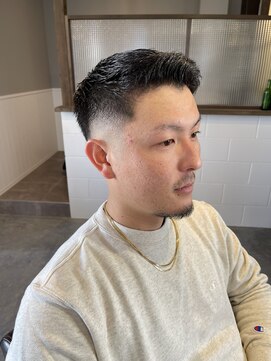 西本整髪 スキンフェード