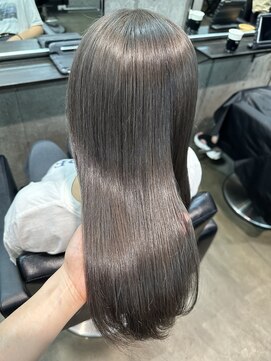 ラス トーキョー(LAS TOKYO) シルバーグレージュ