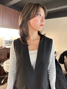 ディーン 豊橋(DEAN) レイヤーカット ハイライトカラー ブリーチ ベージュカラー