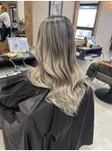バレイヤージュ、ハイライト、レイヤーロング、グレーベージュ