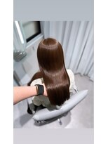 ユニック ウメダ(unique UMEDA)&nbsp;オリーブで作る赤みのないベージュ