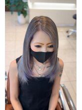ヘアーステージ シーオーアル ミディアムレイヤーとアッシュパープル