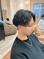 ビビット アン 東大宮東口店(vivid un)&nbsp;センター分け，波内パーマ