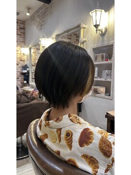 ヴィアンカ(Vianca) くびれショート×髪質改善ストレートで