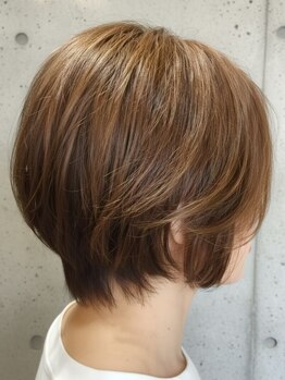 長年カット講師を務めた高い技術力！『似合わせの法則』でレディース・メンズ共に似合うスタイルをご提案◎