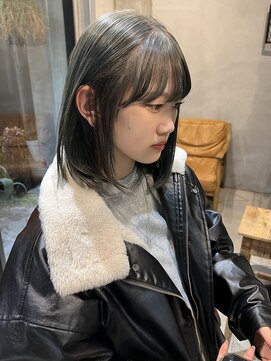 オムズポカ 栄矢場町店(OM's poka) ブリーチでできる透明感グリーン