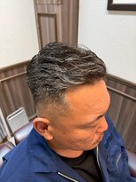 ミリオンバックス 御徒町店(Million Backs)&nbsp;御徒町/刈り上げセンターパート/波巻きツイストスパイラル