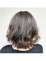 アズール 草加(azule)&nbsp;夏にオススメ3Dハイライトカラー　センシュアルショート