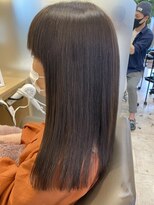 ウイバイファースト(u'i by first) シンプルだから映えるぱっつん前髪×サラサラストレートスタイル