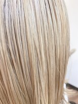 ヘアー バイ ミーズ(hair by Mii’s)&nbsp;モノトーンブロンド