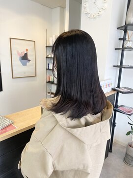 プリームス(PRIMUS) 顔まわりレイヤーの大人スタイル