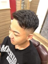 銀座マツナガ 神田店&nbsp;流行◎スキンフェード短髪バッチリバーバースタイル