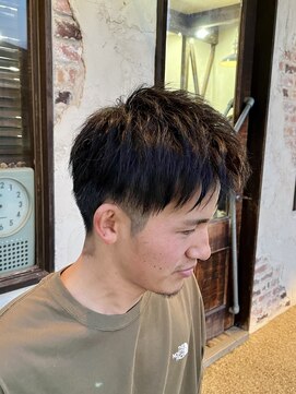 アーマイゼ(Ameise) ツーブロックショートスタイル