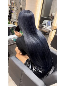 ラピス 大阪アメ村店(Lapis) 圧倒的艶感ネイビーブルー