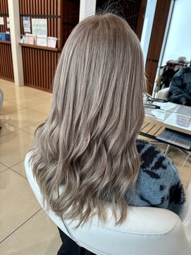 トレース 半田店(TRACE) ミルクティーグレージュ