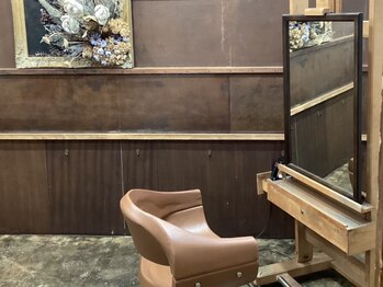 ハコネコ(haconeco)の写真/【個室完備◎】お子様と一緒にご来店大歓迎!安心してサロンタイムをお楽しみいただけます☆