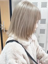 ツキ 横浜店(tuki)&nbsp;ミルクティーベージュケアブリーチハイトーンダブルカラー