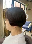 白髪ぼかし×手櫛でまとまる大人ショート