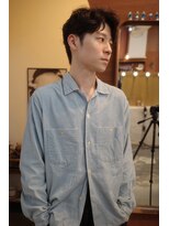 エディ(Edy)&nbsp;メンズセンターパート波巻きパーマ刈り上げブラウンカラー岡山