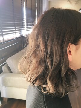ヘアライフ カリン(hair life CALYN) フラッフィミディ