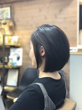 ルームヘアデザイン(Room HAIRDESIGN) 軽やかミディアムボブ