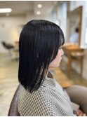 暗髪ミディアム