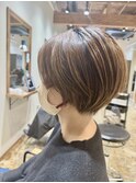 ハイライト レイヤー ショートヘア ボブ くびれレイヤー