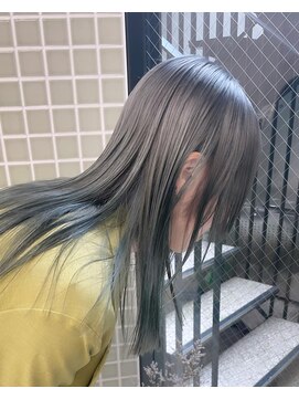 ヴァーディ オモテサンドウ(Vardy omotesando) 表参道ケアブリーチ・ハイトーンベージュ・オリーブグレー・ロブ