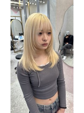 ロンド レア 天神大名店(Lond Le’a) イヤリングカラー/外ハネボブ /ワイドバング/レイヤーボブ