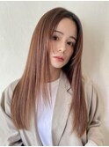 前髪なしセンターパート小顔ロングヘア顔まわりレイヤーカット