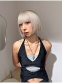 ホワイトベージュ