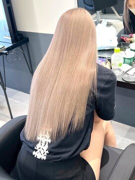 シエラ 心斎橋(CIERA.) タッセルボブイヤリングカラーアッシュグレーバレイヤージュ