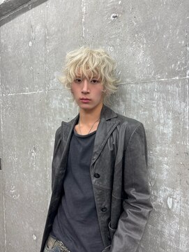 オーン 渋谷(OOn) ふわふわホワイトブロンドマッシュ