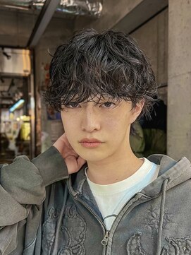 エクスプロア デザイン アクト 三鷹(EXPLORE DESIGN ACT.) メンズシャドウパーママッシュカットグランジパーマ