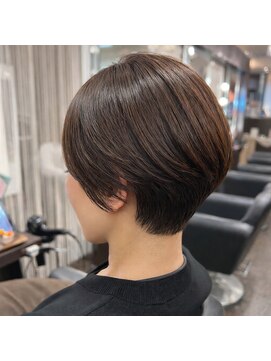 ネイトル(naitre) ナチュラル丸みショートボブ
