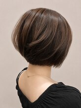 リバース(Re:birth) 丸みショートボブ