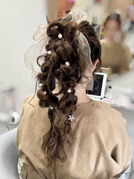 エヌアイ オモテサンドウ(ni omotesando) ツイン編み下ろしポニー☆表参道ヘアセット結婚式ヘアアレンジ