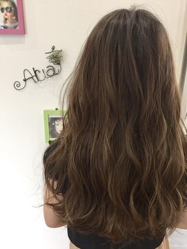 アリア トータルビューティー(Aria total beauty) 夏色ナチュラルグラデーション