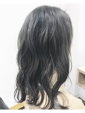 ヘアアンドメイク アクシス(AXIS) ブリーチなしグレージュカラー