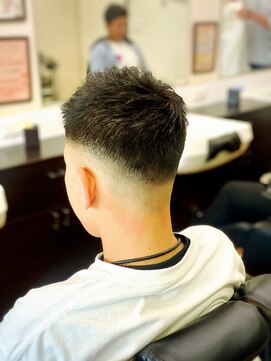 ヘアー クリエイト 縁(Hair Create en) ローフェード