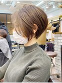 愛され大人ショートボブ・前下がり・アッシュベージュ【BISA】