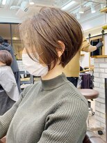 マグ ギンザ(mag ginza) 愛され大人ショートボブ・前下がり・アッシュベージュ【BISA】