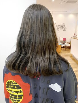 ルッツ(Lutz. hair design) 【ケアブリーチカラー】オリーブグレージュ