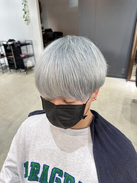 ラテ 伊勢崎(LATTE) ホワイトシルバー　ツイスト/ツイスパ/ツーブロック