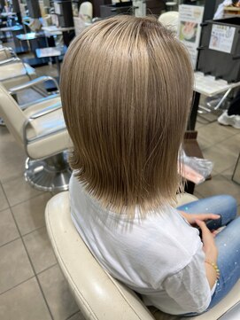 ユニ 江坂(Uni.) 髪質改善カラー トリプルカラー ミルクティーベージュ